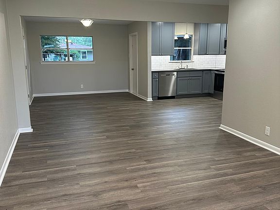 3rd image of 5303 W Groves Cir