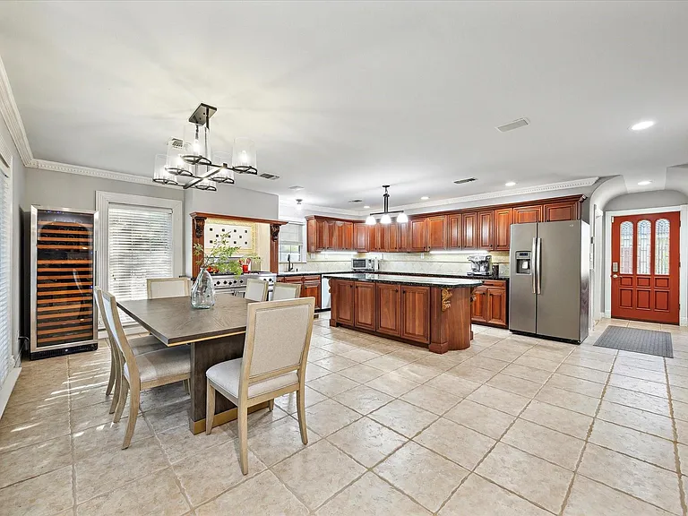 718 Garden Oaks Blvd — Photo 11