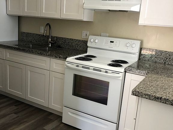 5th image of 208 B St