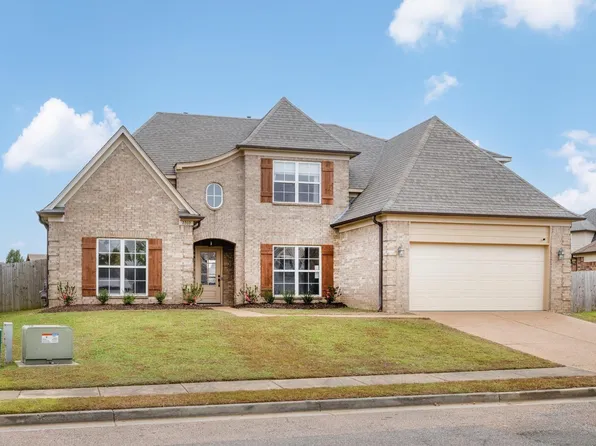 2202 Southern Woods Dr, Cordova, TN 38016