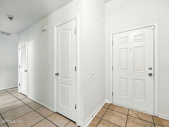 4th image of 2522 VICTORIA POINT Drive