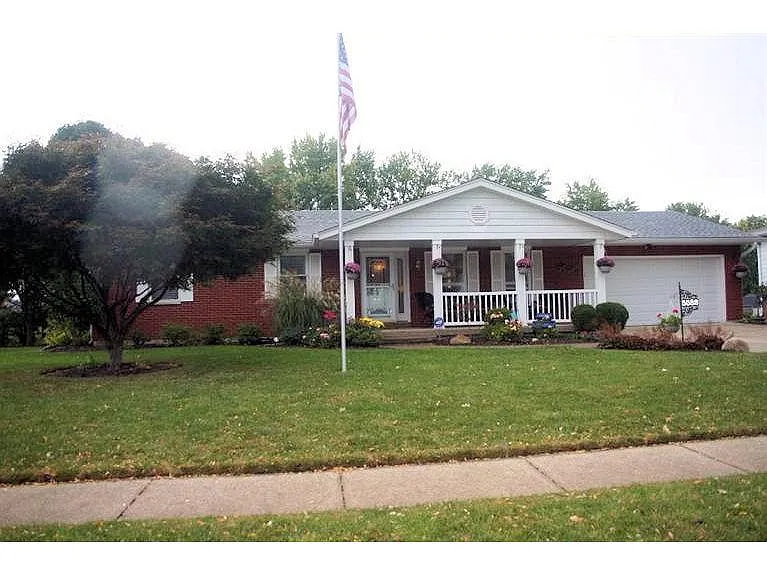 5582 Mississippi Dr photo 1