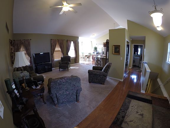 4th image of 8330 Old Mill Dr