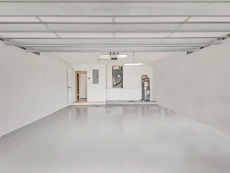 7747 Villa Nova Dr — Photo 38