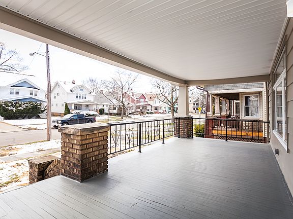 5th image of 10200 Champion Ave