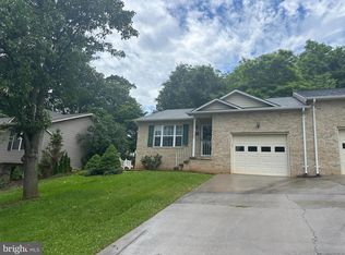 609 Cresthaven Ct, Front Royal, VA 22630