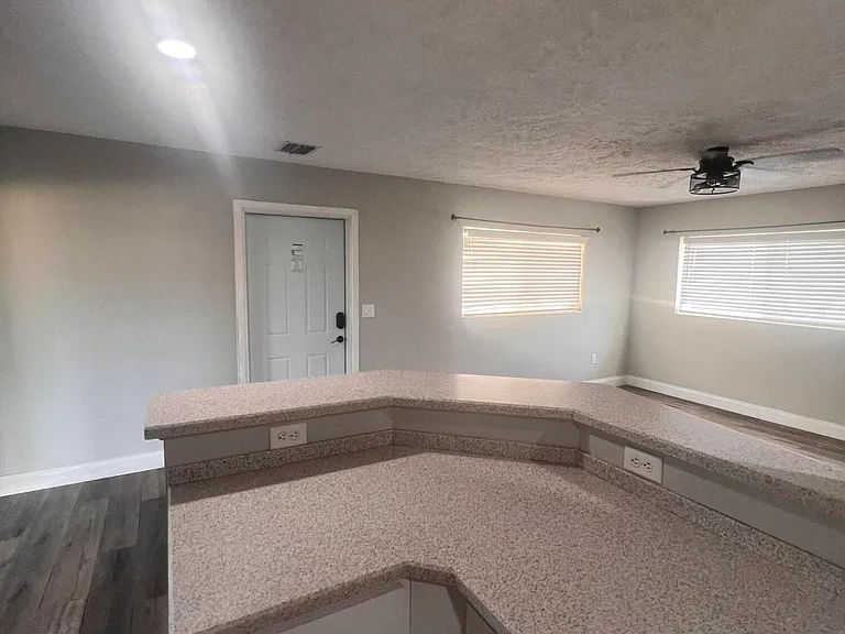 3331 Kentucky St — Photo 11