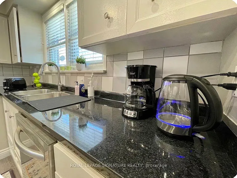 441 Seaton Dr — Photo 11
