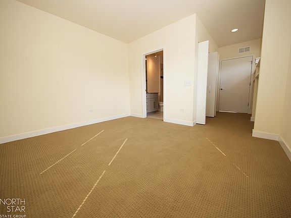 5th image of 1809 W Argyle St APT 1B