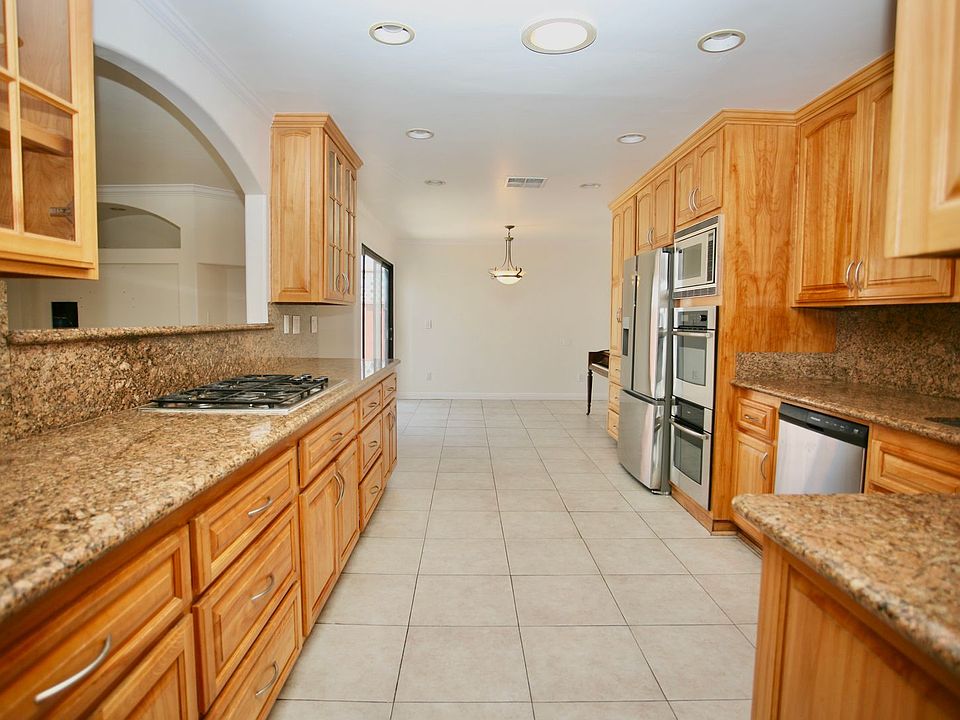 1st image of 8334 Lake Ashwood Ave