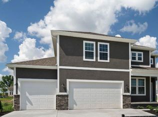 401 SW Redbud Ct, Blue Springs, MO 64014