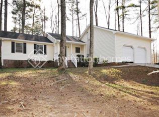 2727 King Arthur Ct, Buford, GA 30519