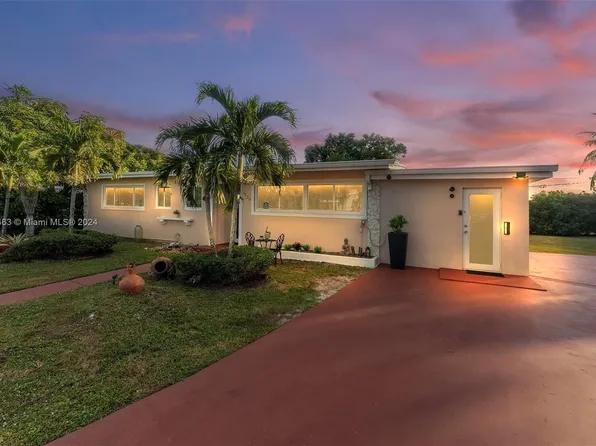 3820 NW 195th St, Miami Gardens, FL 33055