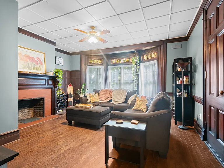 1 Franklin Pl #2 — Photo 15