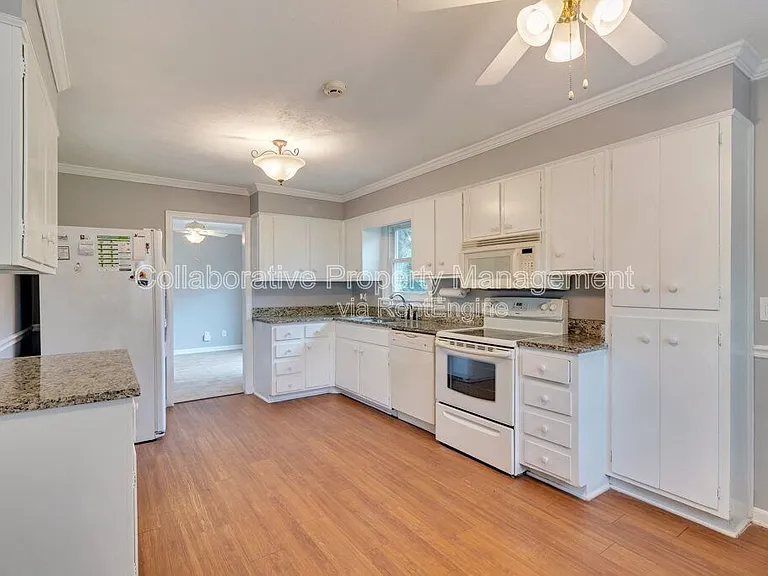 319 Tanglewood Rd — Photo 9