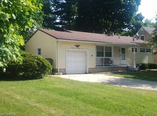3386 S Wendover Cir, Youngstown, OH