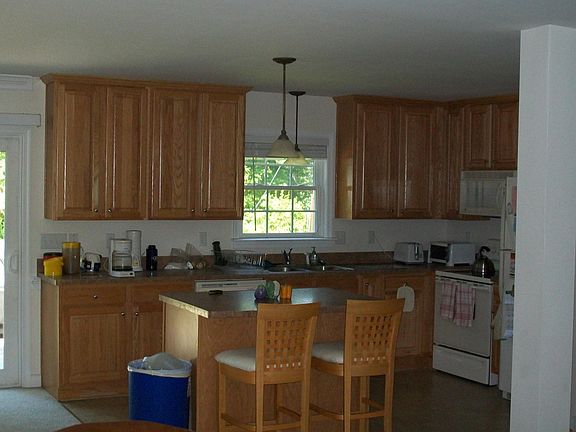 4th image of 8610 Macon Dr