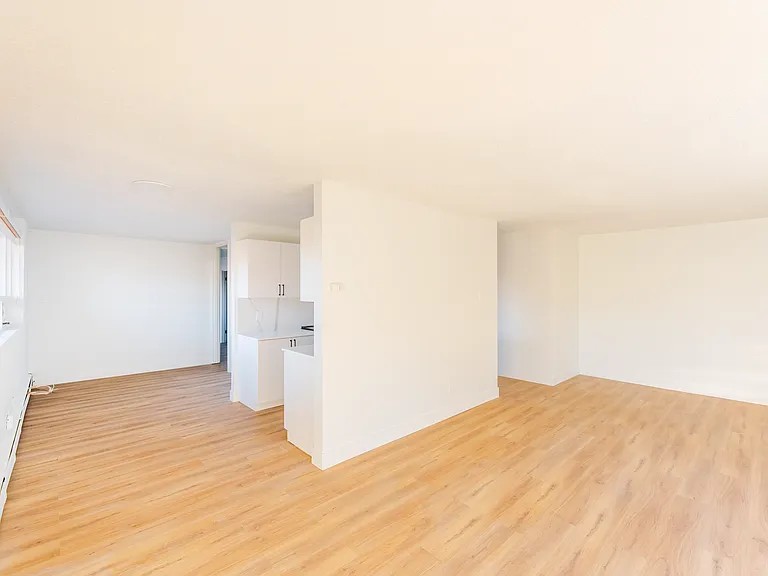 815 50th Ave SW — Photo 39