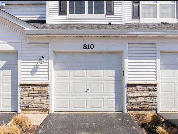 2nd image of 810 Woodewind Dr