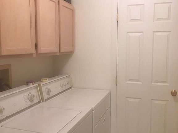4th image of 8557 Ravenswood Ln