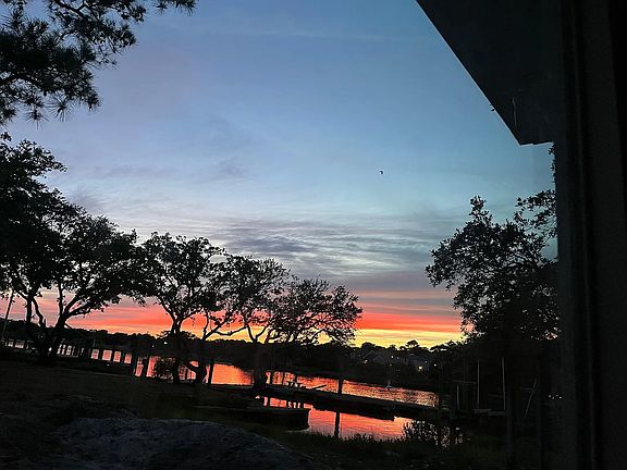 You get the most amazing sunsets from the docks. Enjoy drinks, meals, and company and make memories every day!