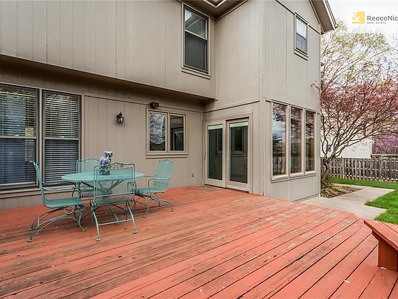 oversized deck off the breakfast room. outdoor speakers too