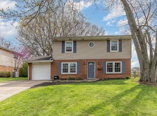 1056 Hickok Ln, Cincinnati, OH 45238