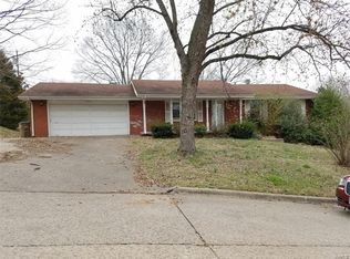 1814 E Weissinger Ln, Cape Girardeau, MO 63701