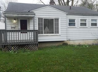 23041 Ithaca Ave, Oak Park, MI 48237