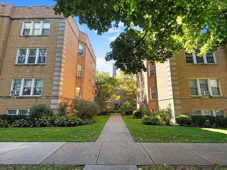 1725 W Thorndale Ave #2B — Photo 9