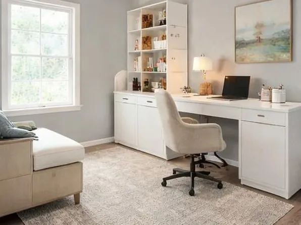 9 Bellows Ct, Greensboro, NC 27407