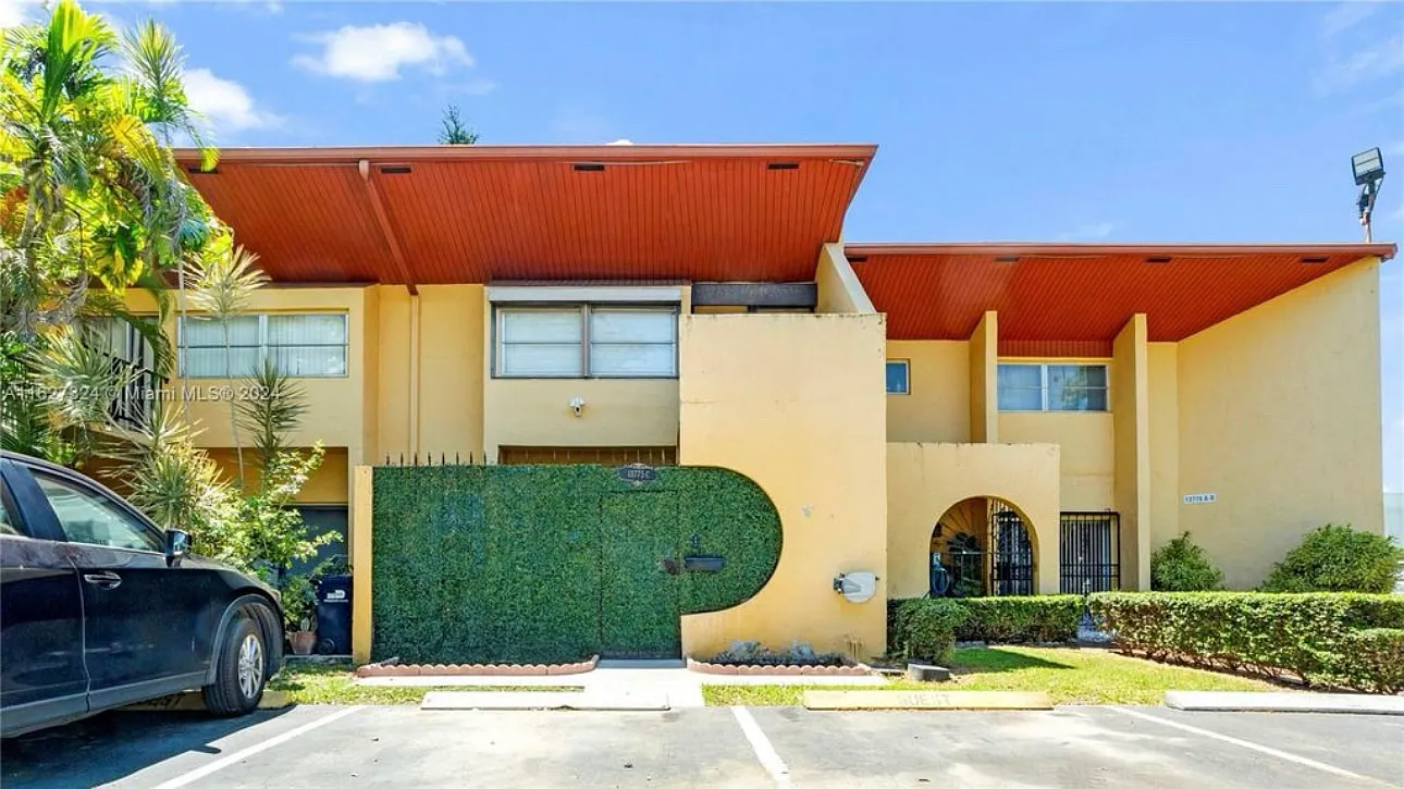 13775 SW 84th St — Photo 3