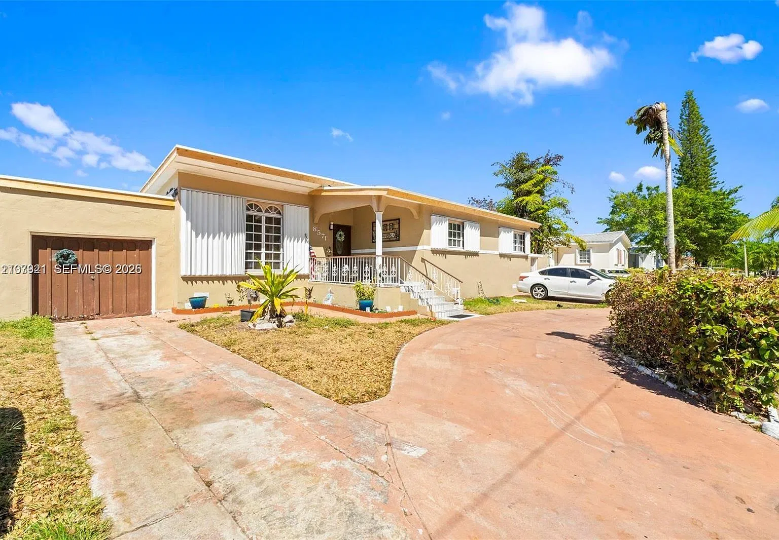 Coral Way Village Sec A P — Photo 1
