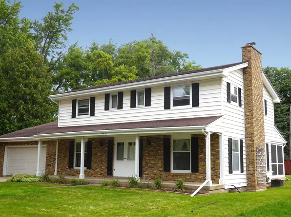 35 Hazotte Ct, Fond Du Lac, WI 54935