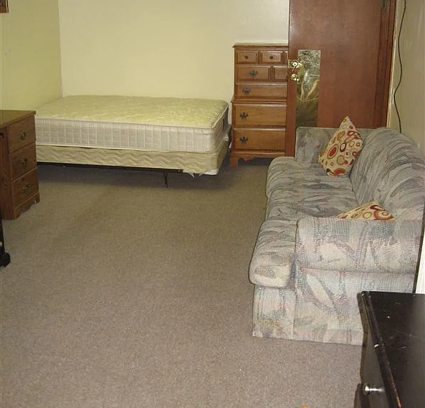 538 Walnut St #538 — Photo 13