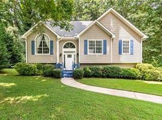 7825 Silversmith Ct, Cumming, GA 30028