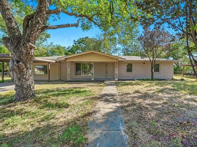 302 Grace St, Bridgeport, TX, 76426