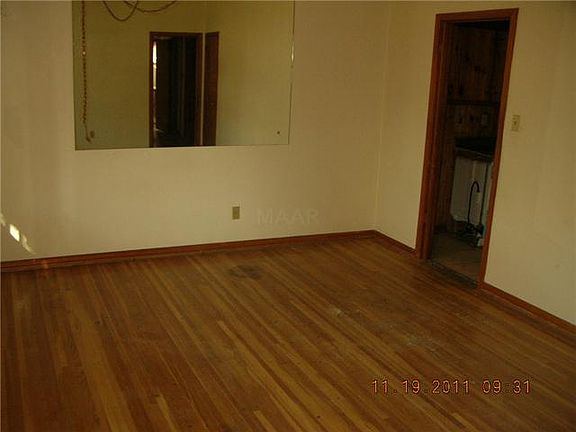 3rd image of 4912 Lochinvar Dr