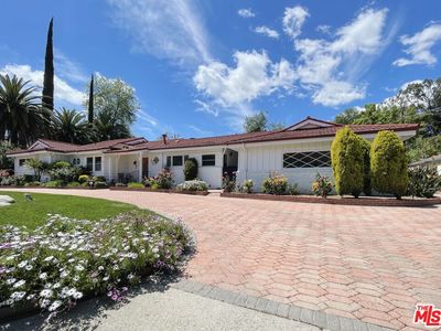 6101 Fenwood Ave, Woodland Hills, CA, 91367