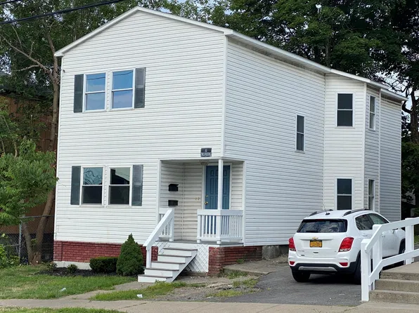 205 Columbus Ave, Syracuse, NY