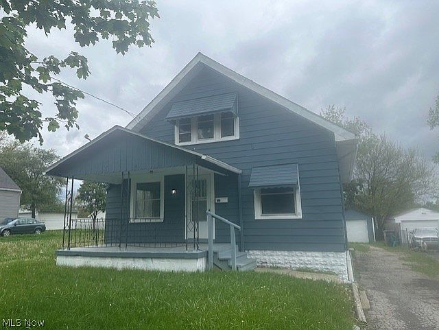1st image of 734 Cambridge Ave