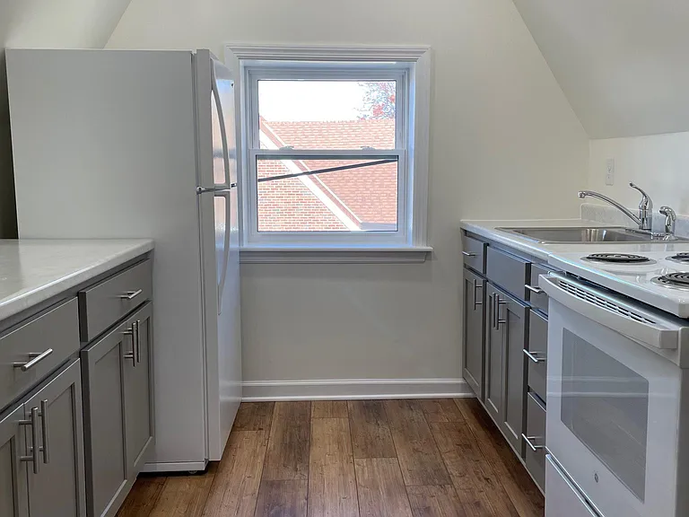 2204 Beaver Rd #C — Photo 1