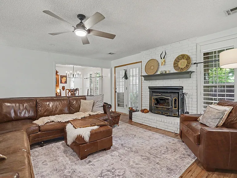 710 Christmas Ln — Photo 22