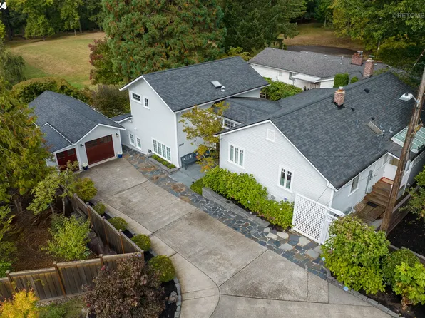 5207 SW Dosch Rd, Portland, OR 97239