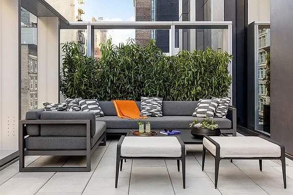 Rented by Douglas Elliman | media 24