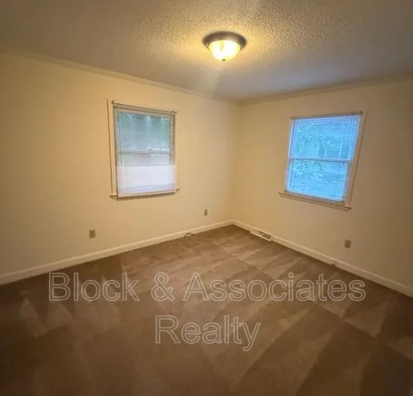 629 Mountain Rd #B — Photo 6
