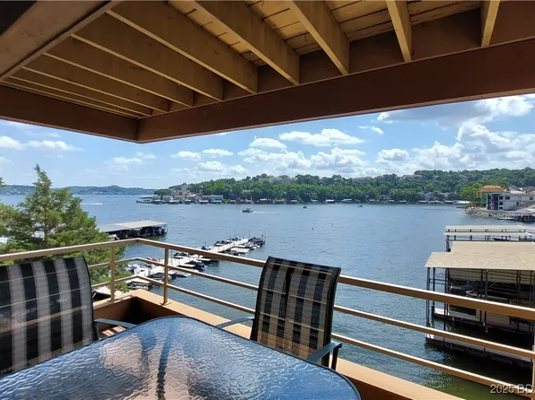 98 Cedar Ct #1B, Lake Ozark, MO 65049