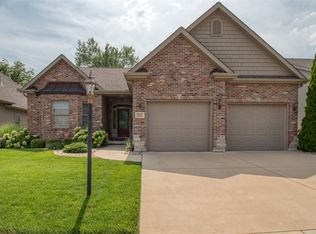 7527 N Walnutbend Dr #20, Peoria, IL 61615