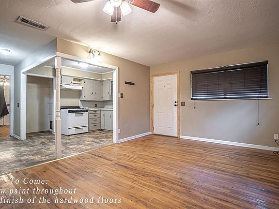 4th image of 612 N Waldrip St