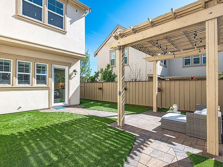 4322 Sunset View Dr — Photo 9